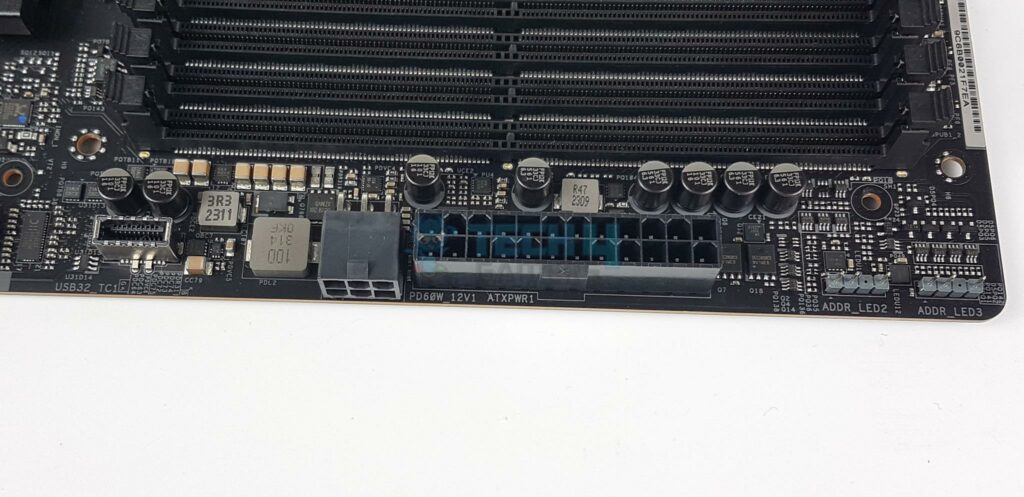 ASRock Z790 Taichi Lite - Side Connectors