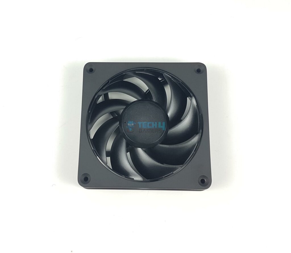 Alphacool Apex Stealth Metal Fan 3000RPM Matt Black - Front View