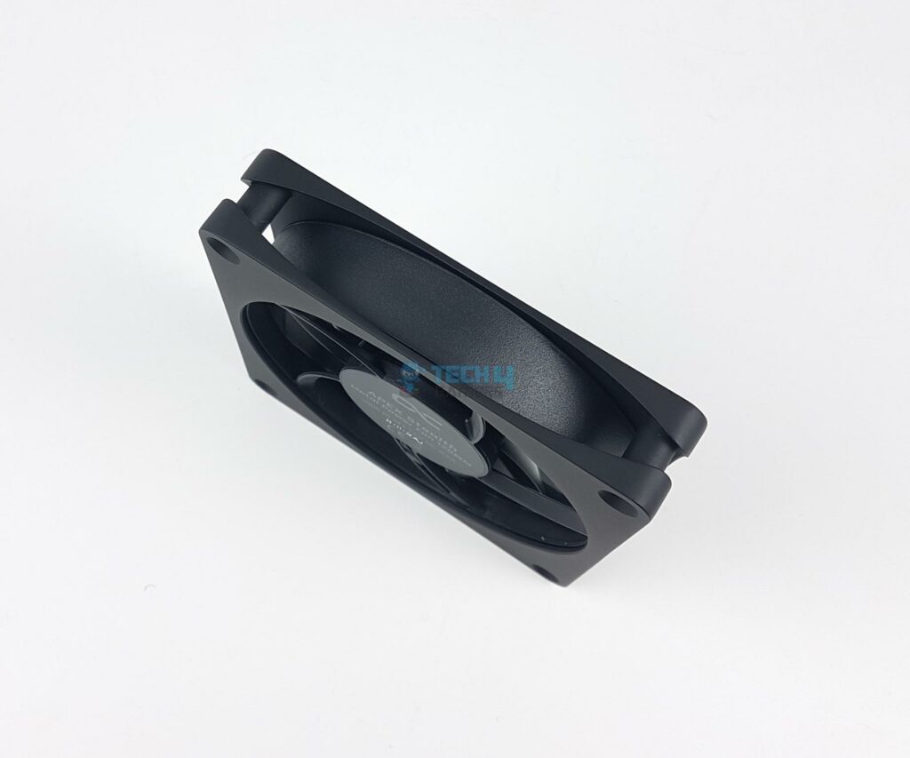 Alphacool Apex Stealth Metal Fan 3000RPM Matt Black - Side View