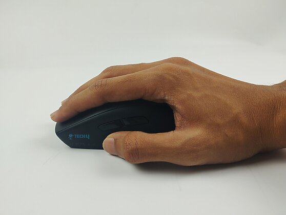 Palm Grip (Image By Tech4Gamers)