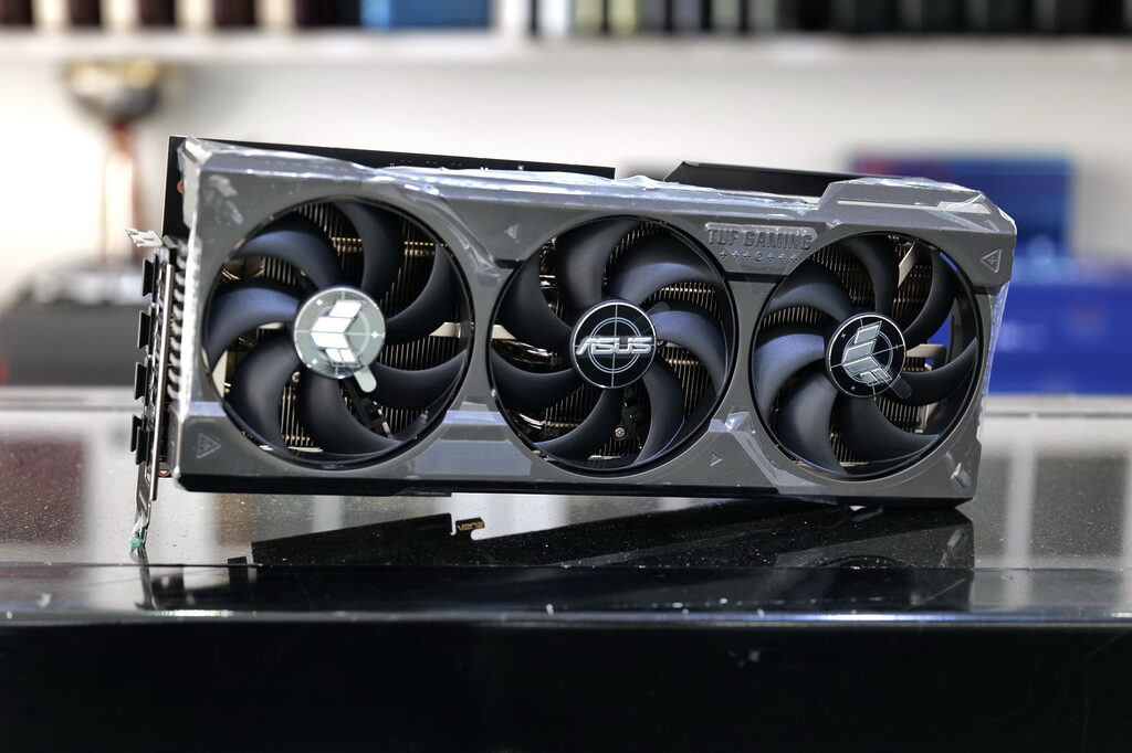 ASUS TUF Gaming RTX 4080 Super