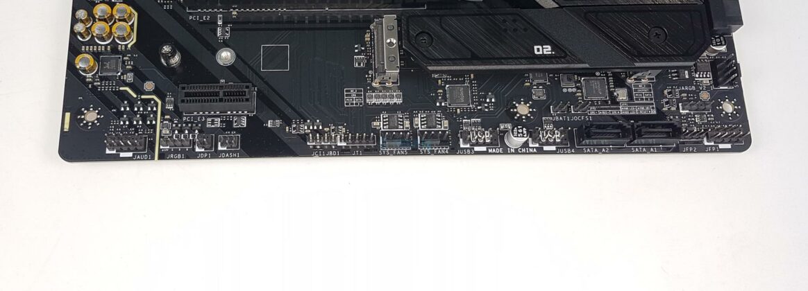 MSI B650 Tomahawk WiFi - Motherboard - Connectors Bottom