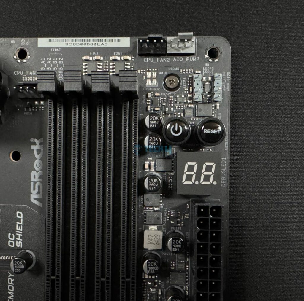 ASRock Z890 Nova WiFi DIMM slots 