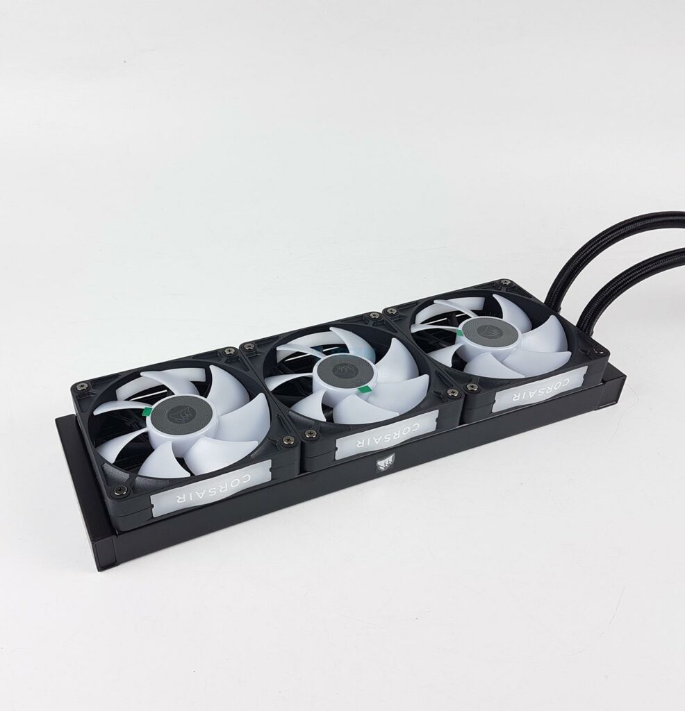 CORSAIR - iCUE Link Titan 360 RX RGB Black - Radiator 1