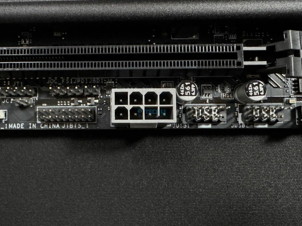 MSI MAG Z890 Tomahawk WiFi supplemental PCIe connector