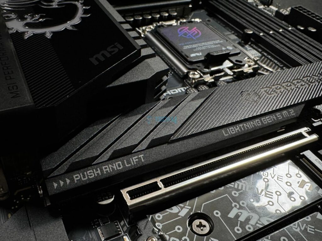 MSI MPG Z890 Carbon WiFi EZ M.2 heatsink